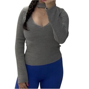 Blue Blush Gray Cut Out V-Neck Turtleneck Sweater Size Medium